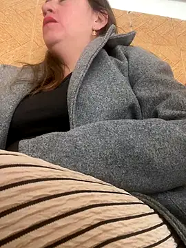 Luna-nevada online show from December 2, 1:46 pm