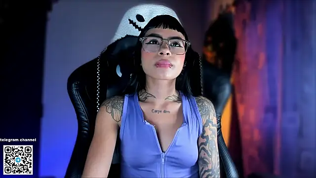 sofiafenty online show from January 15, 8:48 pm