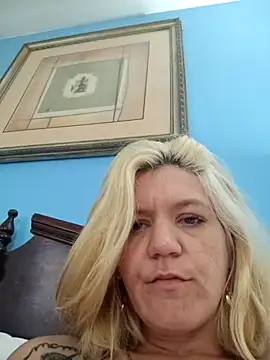 sexytattedbabe online show from September 16, 7:05 am