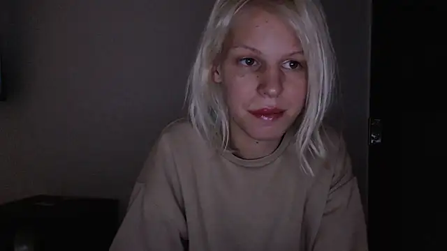 ElssaRush online show from October 3, 11:10 pm