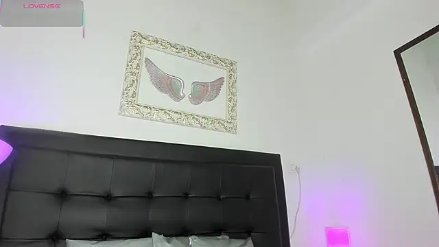 Snapshot of Lola_Blondie chatting on September 25, 12:04 pm Lola Blondie online show from September 25, 12:04 pm