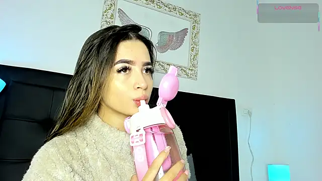 Snapshot of Lola_Blondie chatting on September 29, 12:43 pm Lola Blondie online show from September 29, 12:43 pm