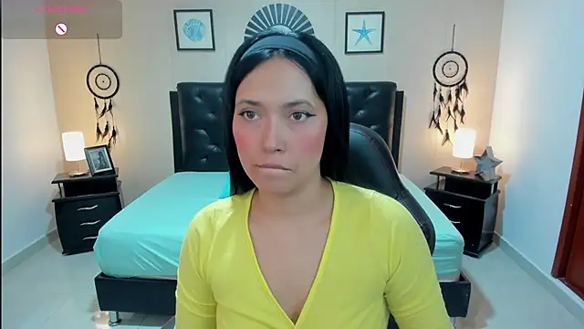  LiilyWong online show from October 7, 7:02 am