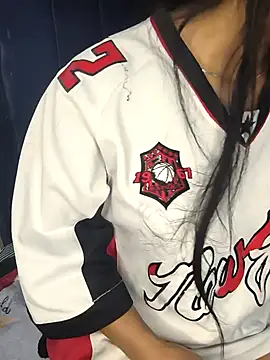 bella warzon online show from October 18, 9:38 pm