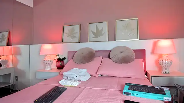 Emma  1 online show from September 18, 3:38 am
