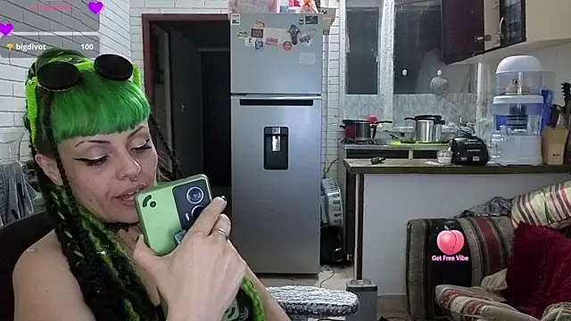 Snapshot of freyaa_sorcerees chatting on October 6, 2:50 am freyaa sorcerees online show from October 6, 2:50 am