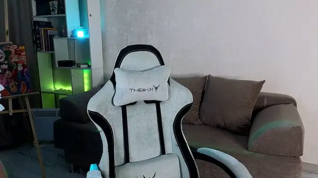 monicaerotic online show from April 22, 7:55 pm