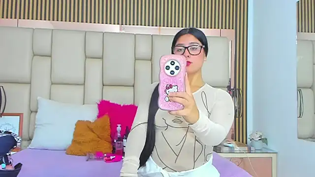 HannaClairer online show from September 20, 7:06 am