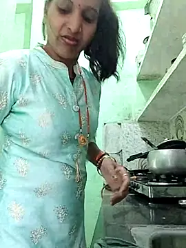 Snapshot of Hotty-Nidhi chatting on October 23, 8:53 am Hotty-Nidhi online show from October 23, 8:53 am