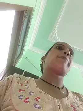 Snapshot of Hotty-Nidhi chatting on October 15, 5:15 pm Hotty-Nidhi online show from October 15, 5:15 pm