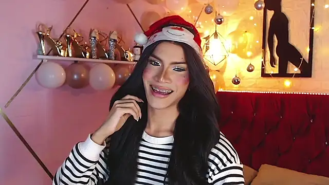 agatha rodriguez online show from December 14, 7:41 pm