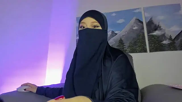 Snapshot of Leila_Saadi chatting on September 25, 1:54 pm Leila Saadi online show from September 25, 1:54 pm