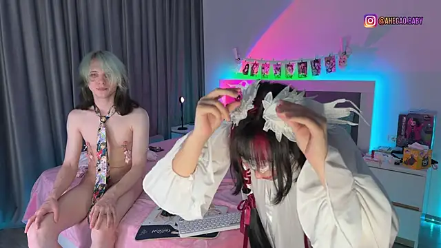 Snapshot of h3ntai_baby chatting on October 7, 5:17 pm h3ntai baby online show from October 7, 5:17 pm