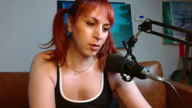 ChewyCandy online show from October 29, 11:51 pm