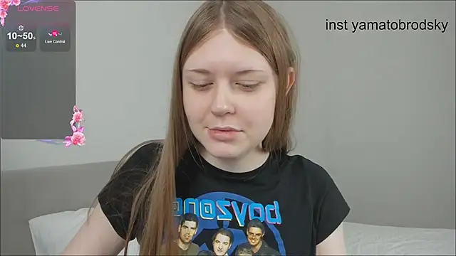 Snapshot of YamatoBrodsky chatting on September 20, 6:39 pm YamatoBrodsky online show from September 20, 6:39 pm