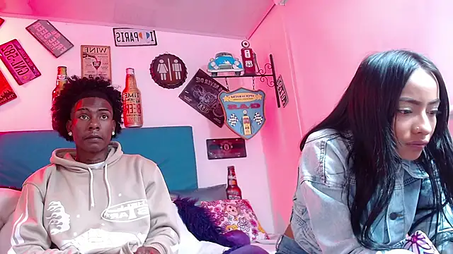 lili roussi online show from October 3, 4:50 am