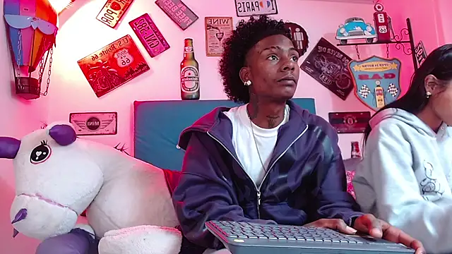 lili roussi online show from October 2, 2:27 am