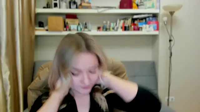 Kara Smith  online show from October 19, 11:29 pm