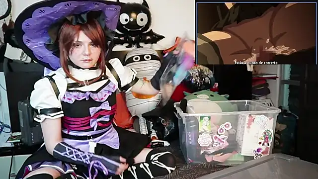 Snapshot of Devil_And_Princess chatting on November 1, 3:32 am Devil And Princess online show from November 1, 3:32 am