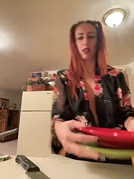 SusieandLacey online show from October 23, 12:38 am