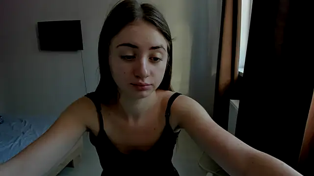 Snapshot of LilyHaart chatting on September 28, 5:14 am LilyHaart online show from September 28, 5:14 am