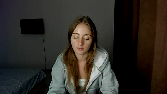 Snapshot of LilyHaart chatting on September 17, 3:21 pm LilyHaart online show from September 17, 3:21 pm