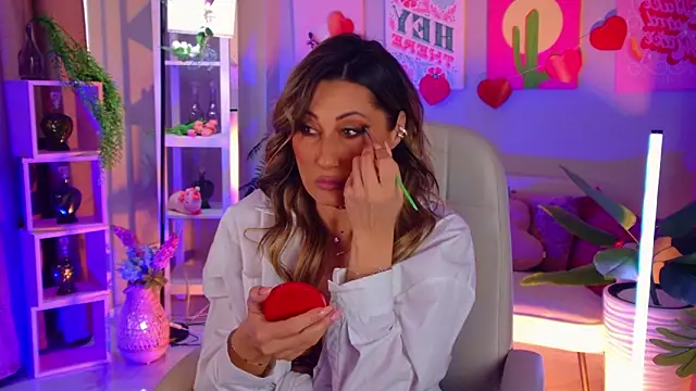 SarahAlluring online show from March 19, 11:58 am