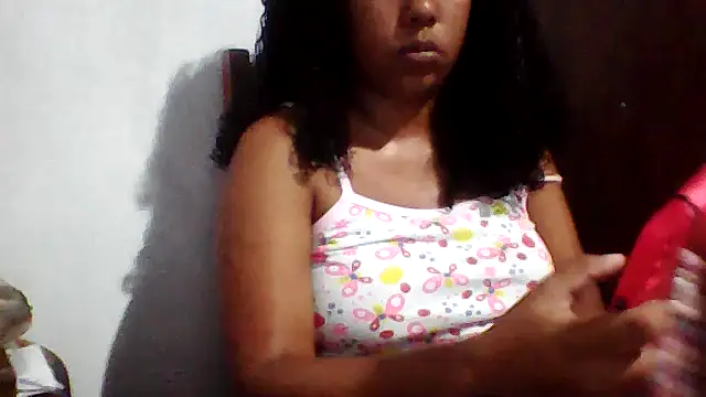 Snapshot of Sydneyputinha chatting on October 27, 2:18 am Sydneyputinha online show from October 27, 2:18 am