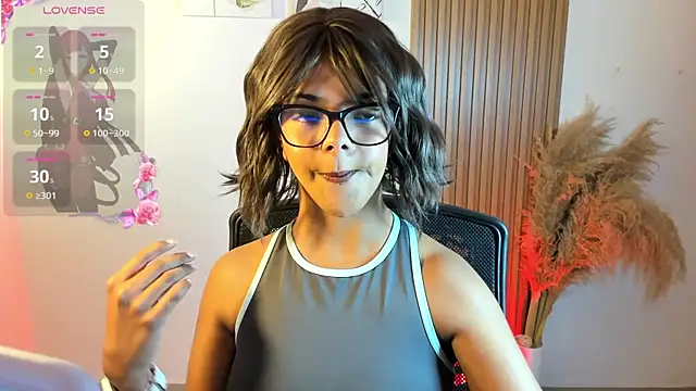 Milabrown  online show from October 2, 5:18 pm