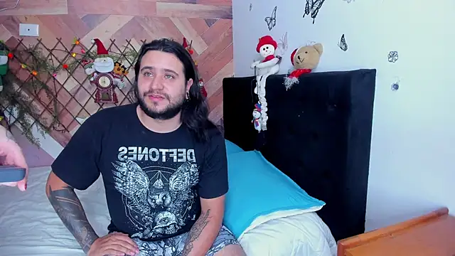 EmilyandChristianTattoos online show from December 2, 11:18 pm