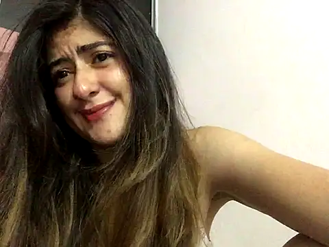 skyler1195 online show from October 12, 5:43 am