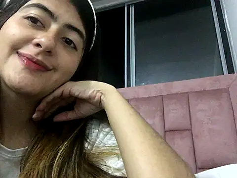 skyler1195 online show from November 25, 12:02 am