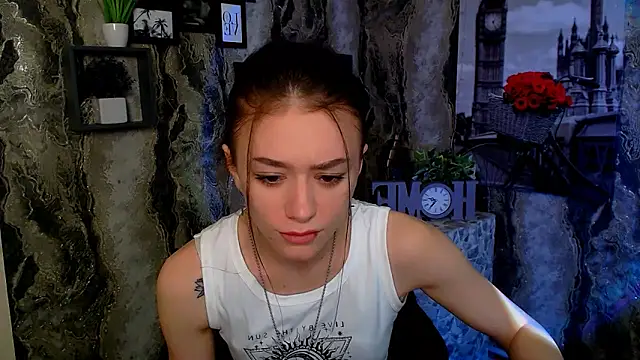 LanaTey online show from February 4, 2:53 pm