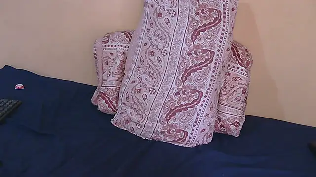 Snapshot of EbonyAlphaBitch chatting on October 3, 10:42 am EbonyAlphaBitch online show from October 3, 10:42 am