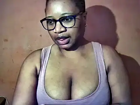 Snapshot of sexyamanda_ chatting on September 19, 4:55 am sexyamanda online show from September 19, 4:55 am