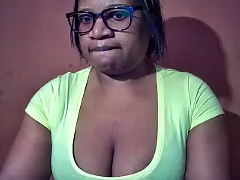 Snapshot of sexyamanda_ chatting on September 30, 4:40 am sexyamanda online show from September 30, 4:40 am