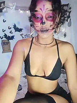 Snapshot of Aphrodite-777 chatting on November 1, 7:40 pm Aphrodite-777 online show from November 1, 7:40 pm