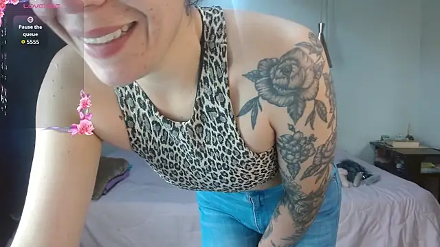 Snapshot of mia_velvet1 chatting on September 18, 1:53 pm mia velvet1 online show from September 18, 1:53 pm