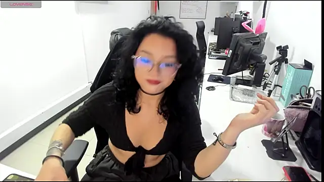 jenn cg online show from October 11, 9:28 pm