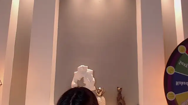 milu w4llace online show from October 3, 12:49 am