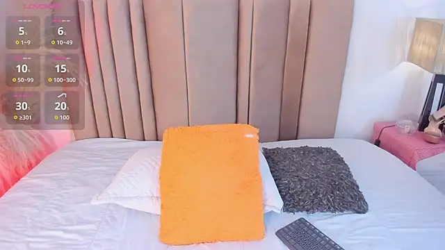 Snapshot of jashh_ chatting on September 18, 7:01 pm jashh  online show from September 18, 7:01 pm