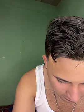 Milanyvero  online show from February 27, 5:07 am