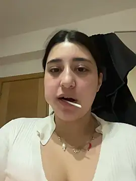 SashaLuss  online show from June 20, 6:44 pm