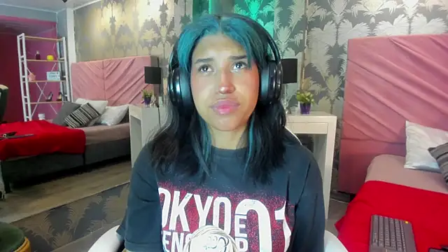 Snapshot of Karin_Ks chatting on October 28, 7:19 pm Karin Ks online show from October 28, 7:19 pm