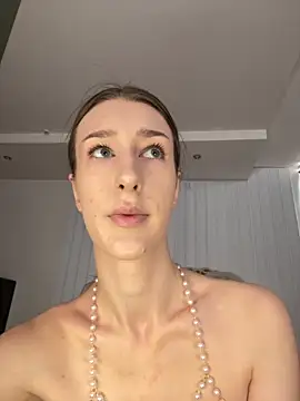 MilanModel online show from October 12, 6:38 am