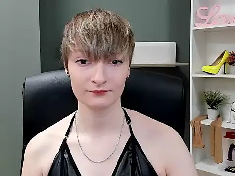 hottieBlair online show from October 17, 6:49 am