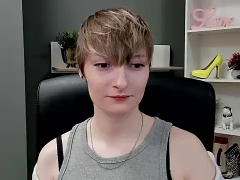 hottieBlair online show from October 21, 6:17 am