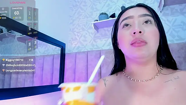 MelinaCruz online show from October 2, 4:39 am