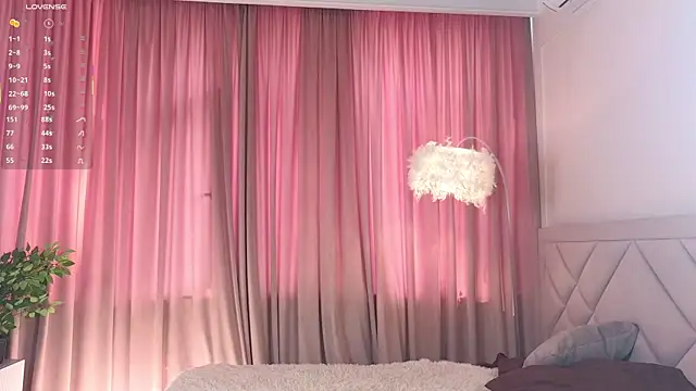 Snapshot of NormaCusson chatting on September 16, 7:27 am NormaCusson online show from September 16, 7:27 am