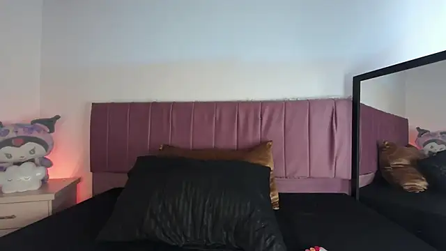 kitty-kryss online show from September 19, 2:05 pm